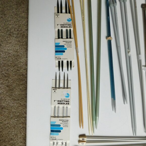 Huge Lot Vintage Knitting Needles - Susan Bates Boyes  Metal Plastic Multi Sizes - Picture 10 of 10